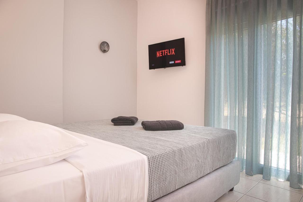 Philippos & Alexandros Apartments Тигаки Экстерьер фото